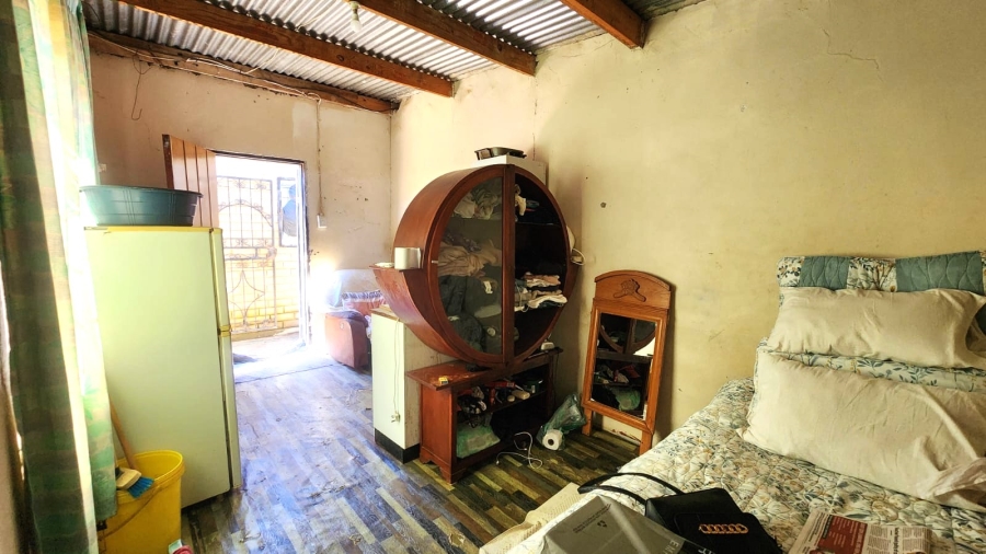 2 Bedroom Property for Sale in J B Mafora Free State